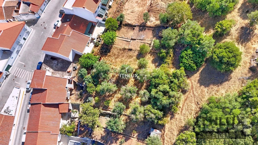 Moradia T3 para Venda em Viana do Alentejo Foto 17