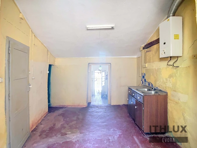 Moradia T3 para Venda em Viana do Alentejo Foto 13