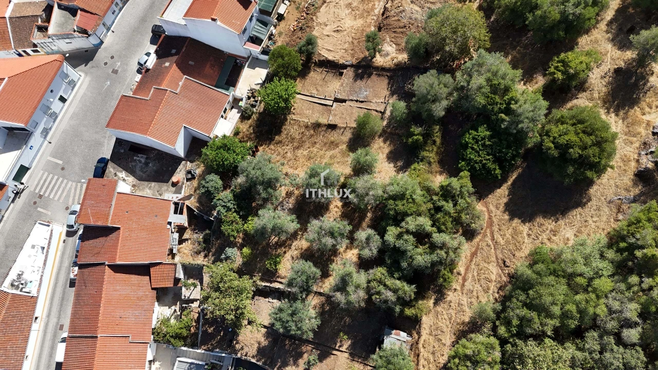 Moradia T3 para Venda em Viana do Alentejo Foto 18