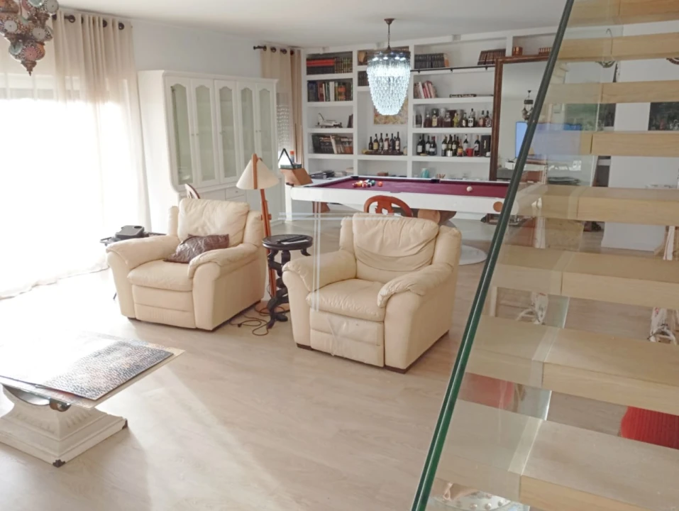 Apartamento T5 para Venda em Amora Foto 5