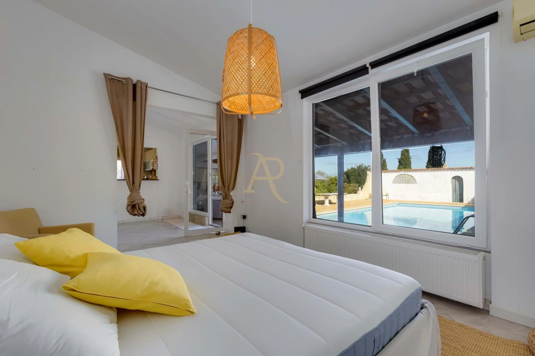 Moradia T3 para Venda em Armação de Pera Foto 30