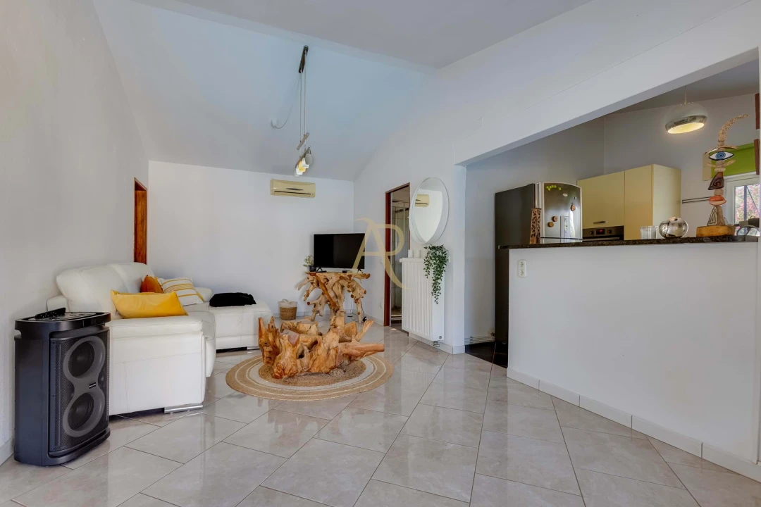 Moradia T3 para Venda em Armação de Pera Foto 21