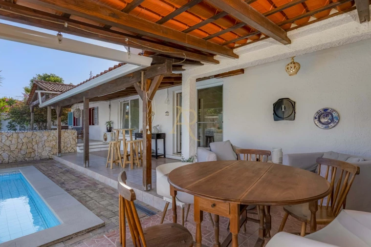 Moradia T3 para Venda em Armação de Pera Foto 7