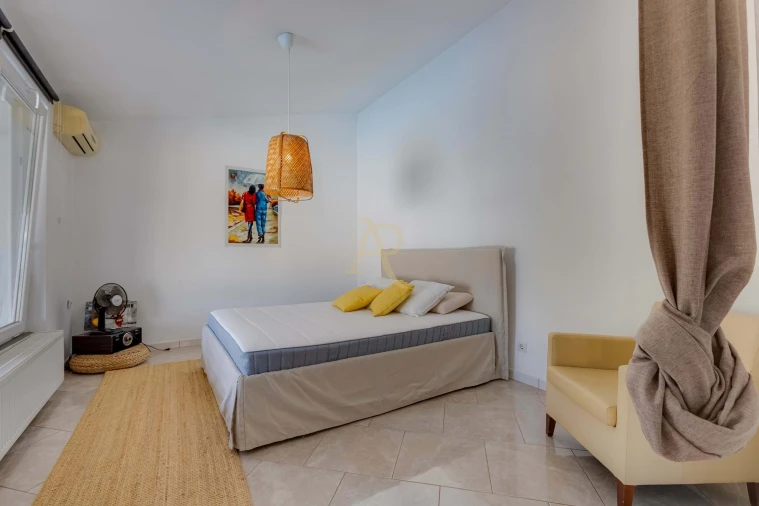 Moradia T3 para Venda em Armação de Pera Foto 29