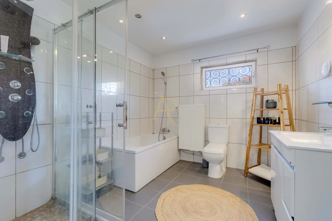 Moradia T3 para Venda em Armação de Pera Foto 25