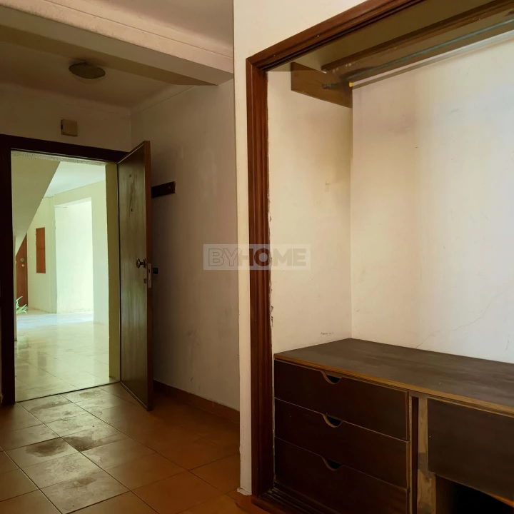 Apartamento T2 para Venda em São Bras e São Lourenço Foto 11