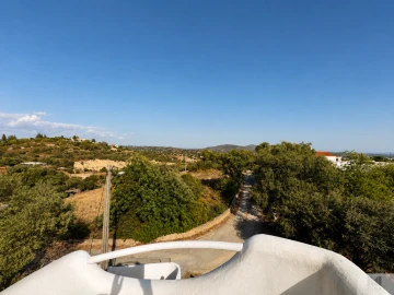 Moradia T4 para Venda em Santa Barbara de Nexe