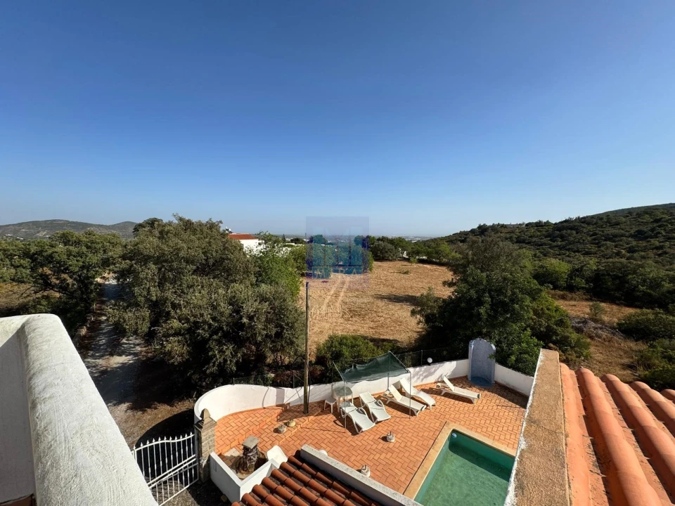 Moradia T4 para Venda em Santa Barbara de Nexe Foto 38