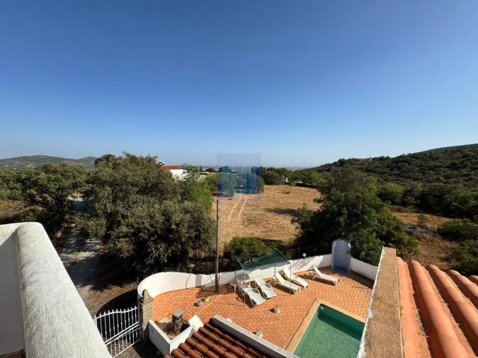 Moradia T4 para Venda em Santa Barbara de Nexe Foto 38