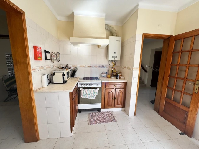 Moradia T4 para Venda em Santa Barbara de Nexe Foto 52