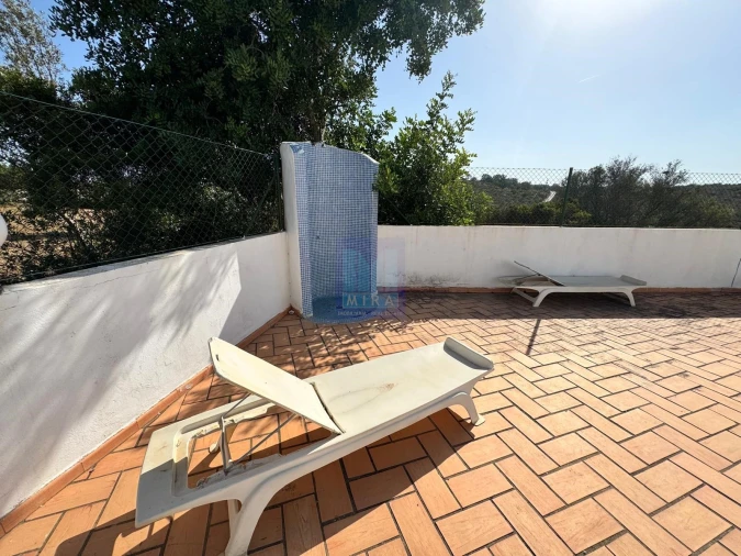 Moradia T4 para Venda em Santa Barbara de Nexe Foto 42