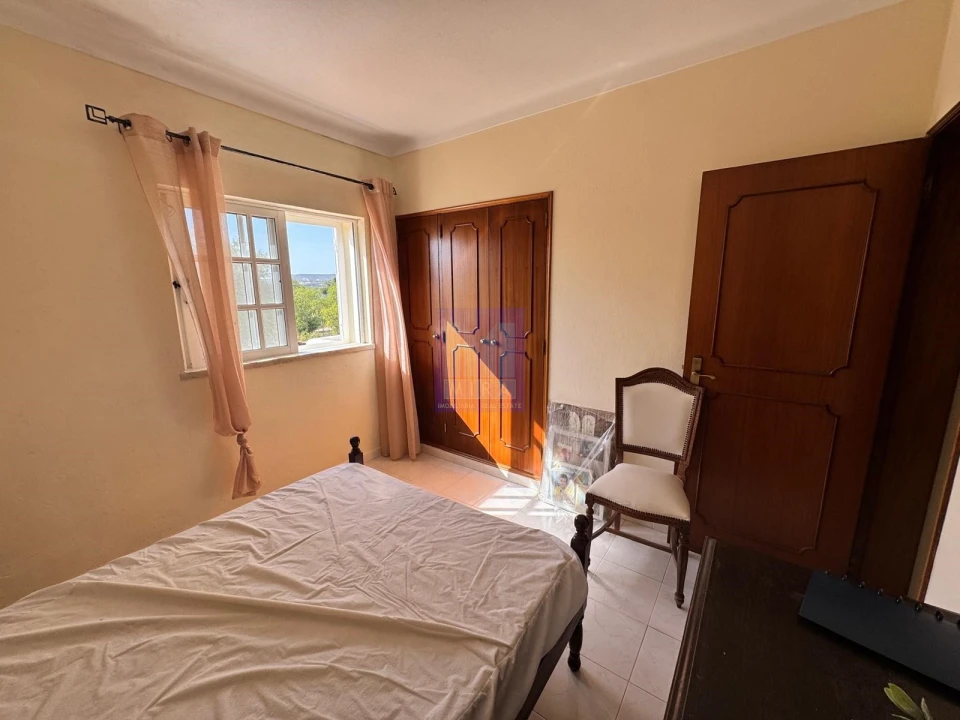 Moradia T4 para Venda em Santa Barbara de Nexe Foto 28