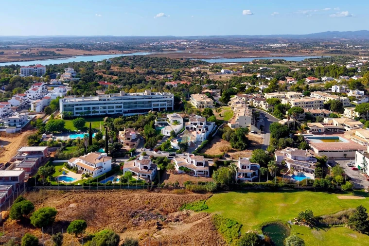 Moradia T3 para Venda em Alvor Foto 51