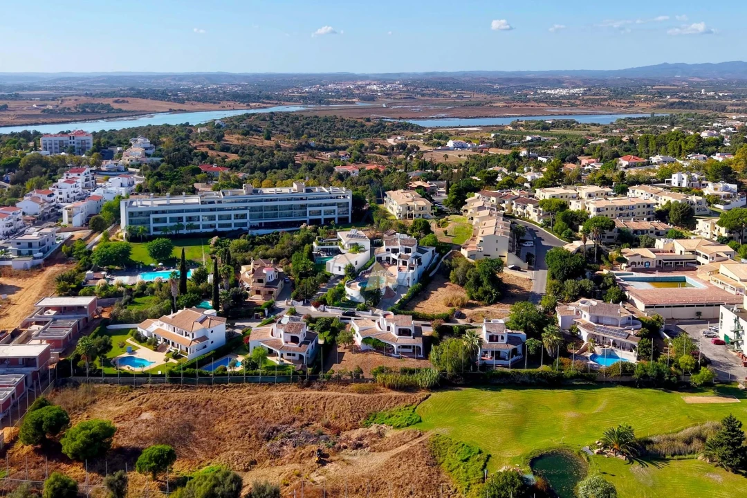 Moradia T3 para Venda em Alvor Foto 52