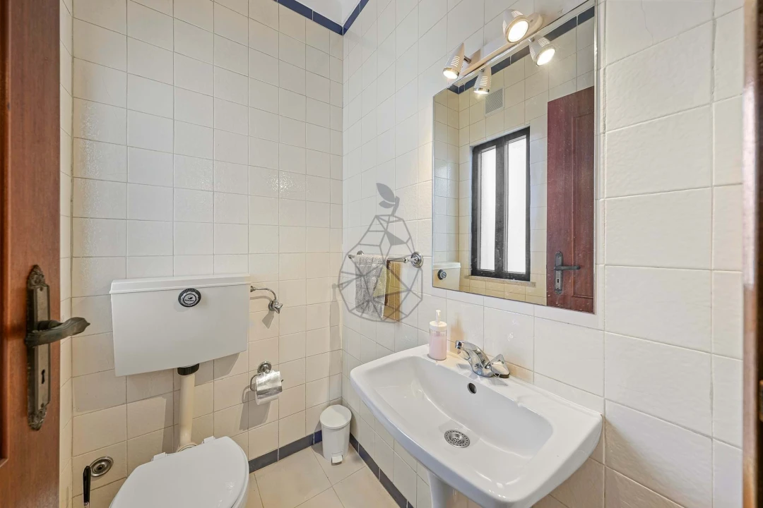 Moradia T3 para Venda em Alvor Foto 13