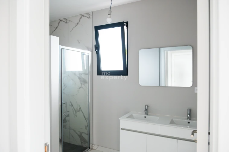 Moradia T3 para Venda em São Roque Foto 18