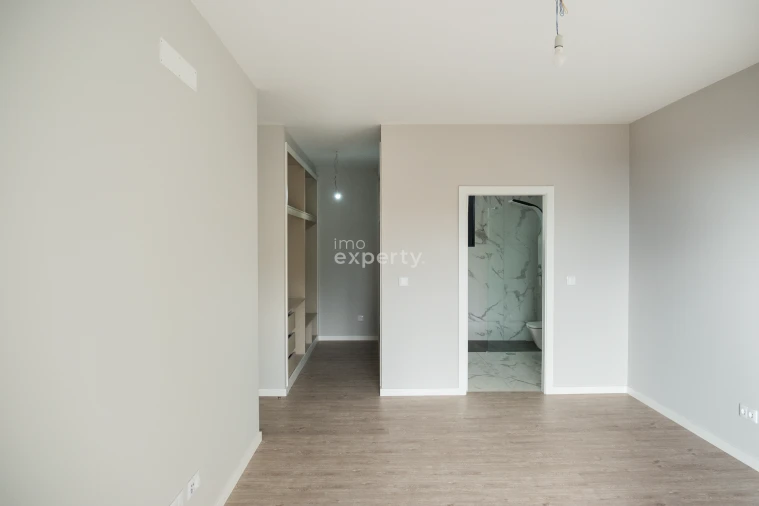 Moradia T3 para Venda em São Roque Foto 11