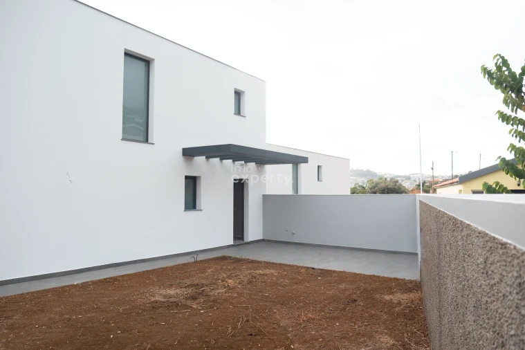 Moradia T3 para Venda em São Roque Foto 21