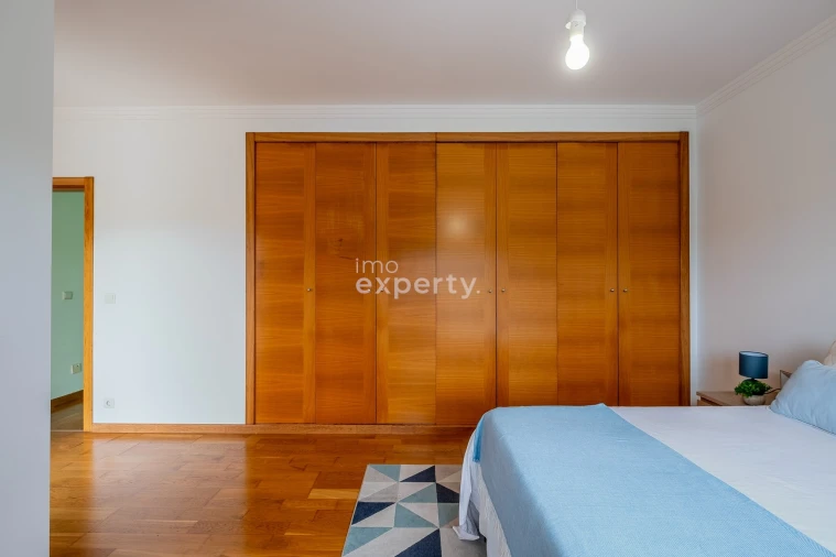 Moradia T4 para Venda em Agualva e Mira-Sintra Foto 29