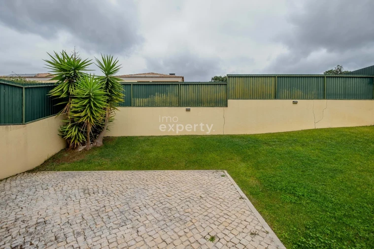 Moradia T4 para Venda em Agualva e Mira-Sintra Foto 21