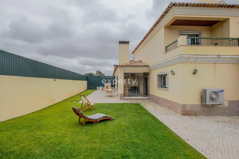 Moradia T4 para Venda em Agualva e Mira-Sintra Foto 23