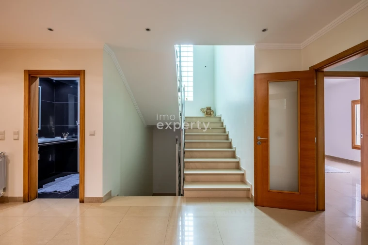 Moradia T4 para Venda em Agualva e Mira-Sintra Foto 45