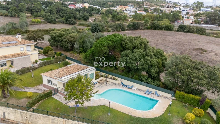 Moradia T4 para Venda em Agualva e Mira-Sintra Foto 2