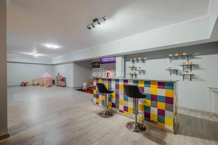 Moradia T4 para Venda em Agualva e Mira-Sintra Foto 13