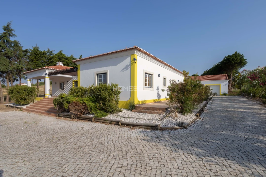 Moradia T4 para Venda em Aldeia Galega da Merceana e Aldeia Gavinha Foto 3