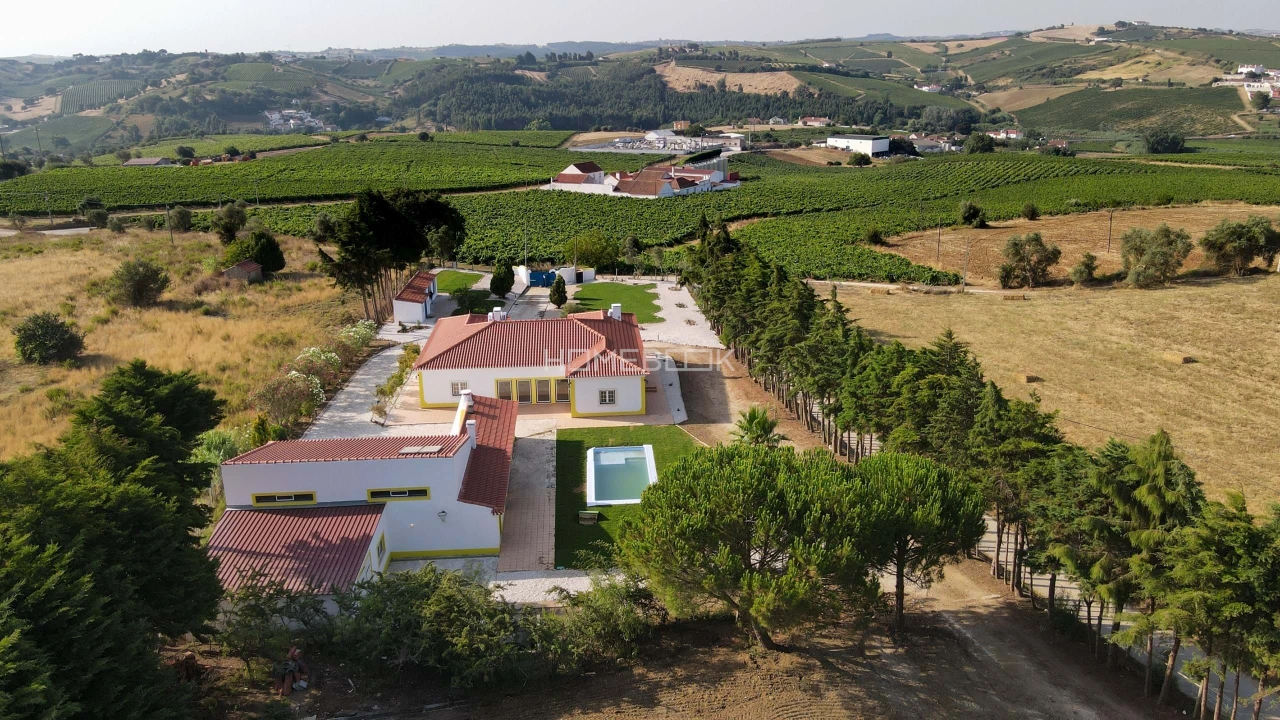 Moradia T4 para Venda em Aldeia Galega da Merceana e Aldeia Gavinha Foto 1