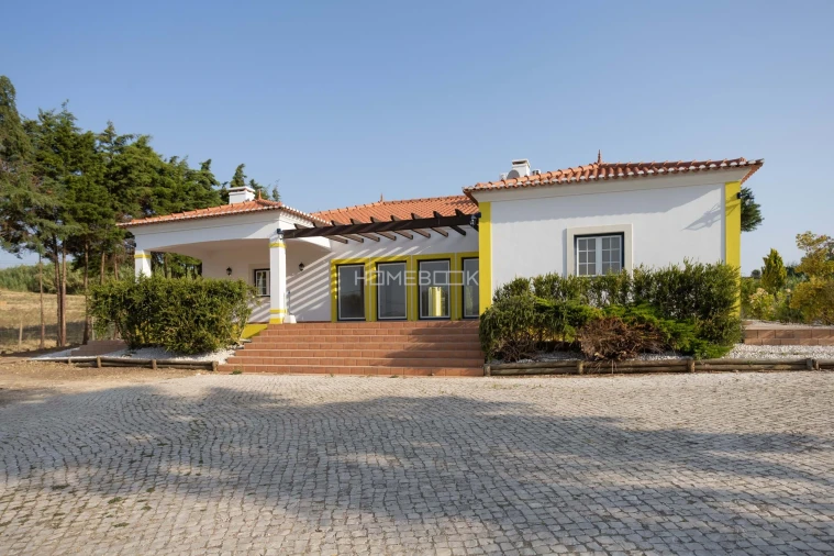 Moradia T4 para Venda em Aldeia Galega da Merceana e Aldeia Gavinha Foto 2