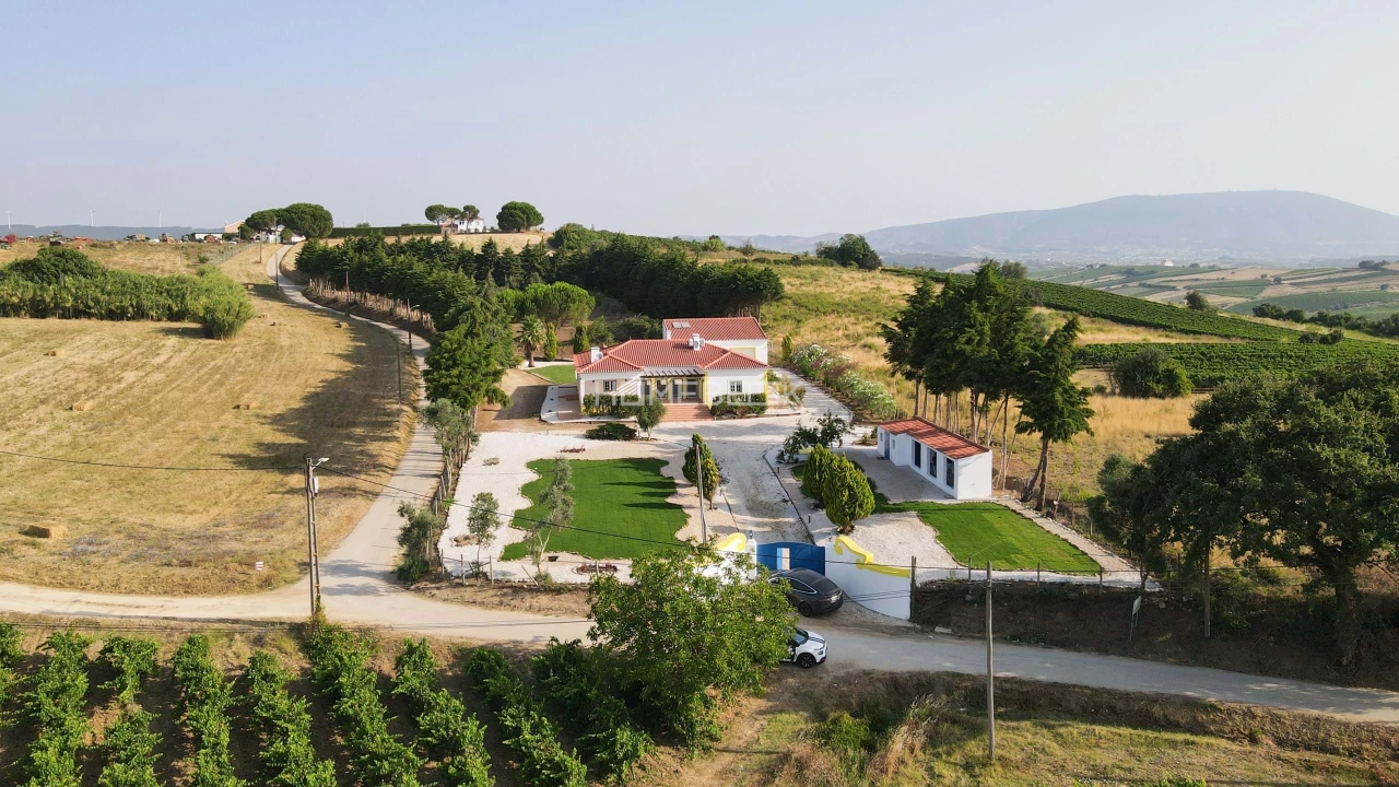 Moradia T4 para Venda em Aldeia Galega da Merceana e Aldeia Gavinha Foto 35