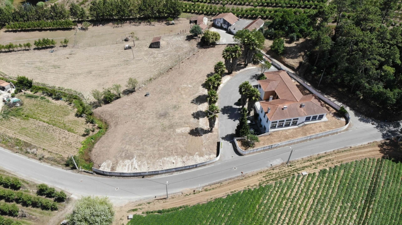 Moradia T3 para Venda em Vimeiro Foto 1