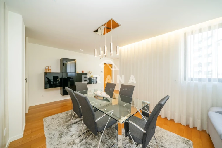 Apartamento T2 para Venda em Nogueiró e Tenões Foto 6