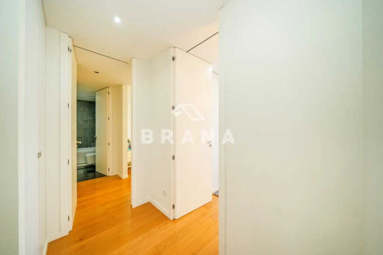 Apartamento T2 para Venda em Nogueiró e Tenões Foto 30