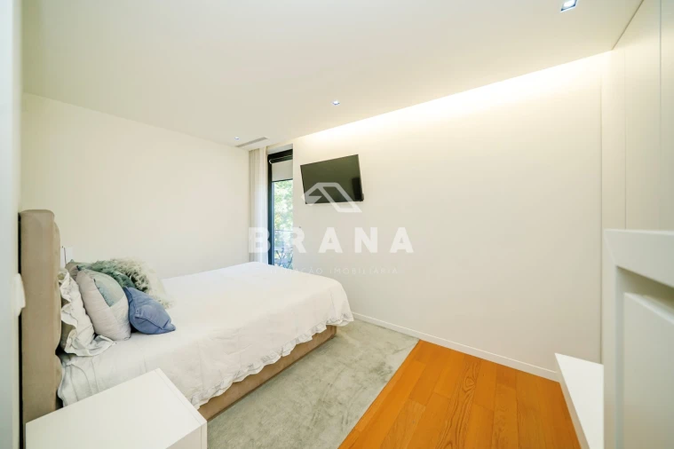 Apartamento T2 para Venda em Nogueiró e Tenões Foto 32