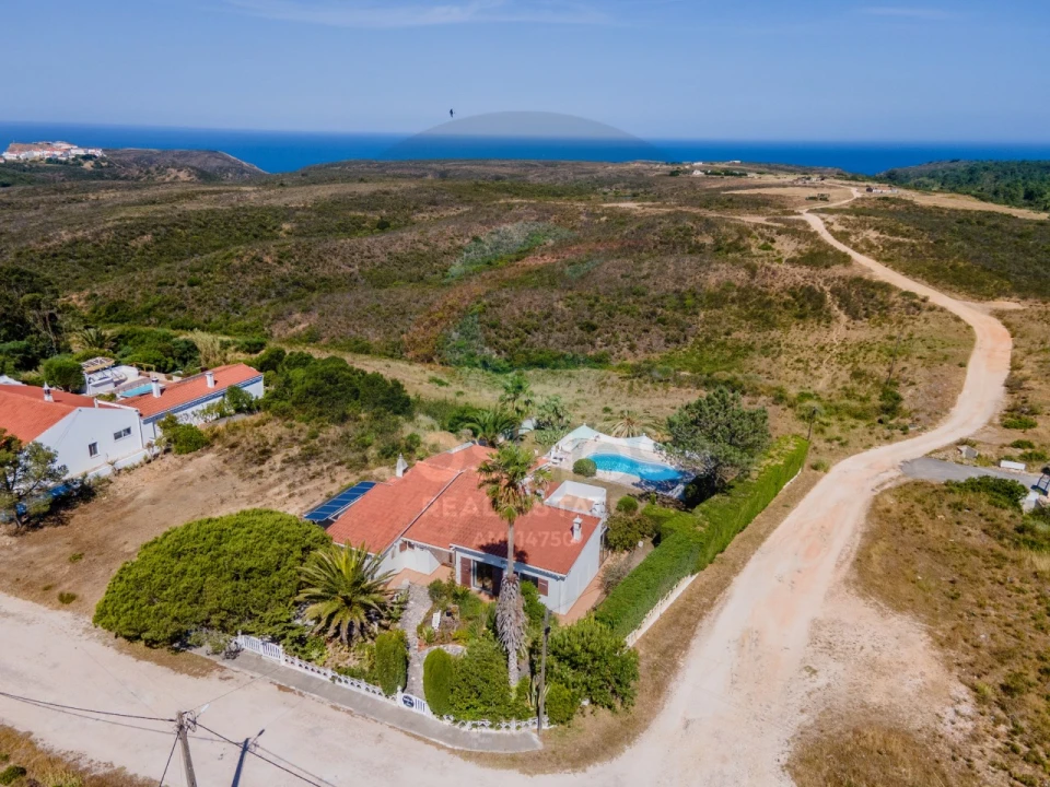 Moradia T3 para Venda em Aljezur Foto 1