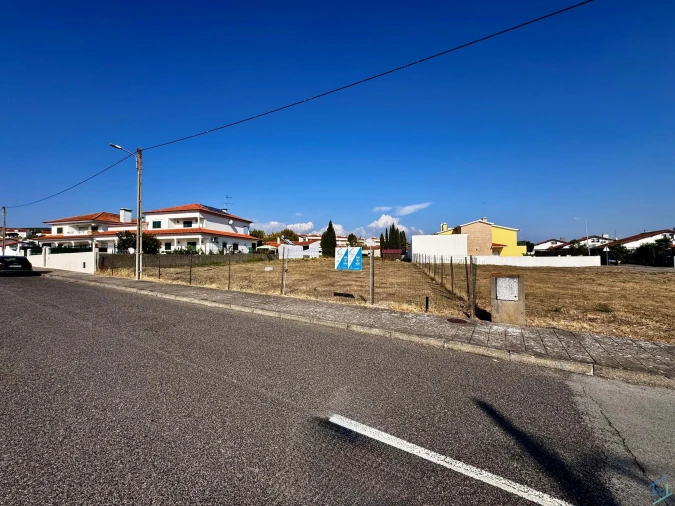 Terreno para Venda em Montalvo Foto 6