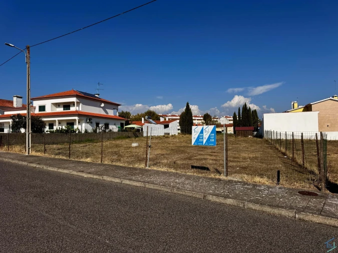 Terreno para Venda em Montalvo