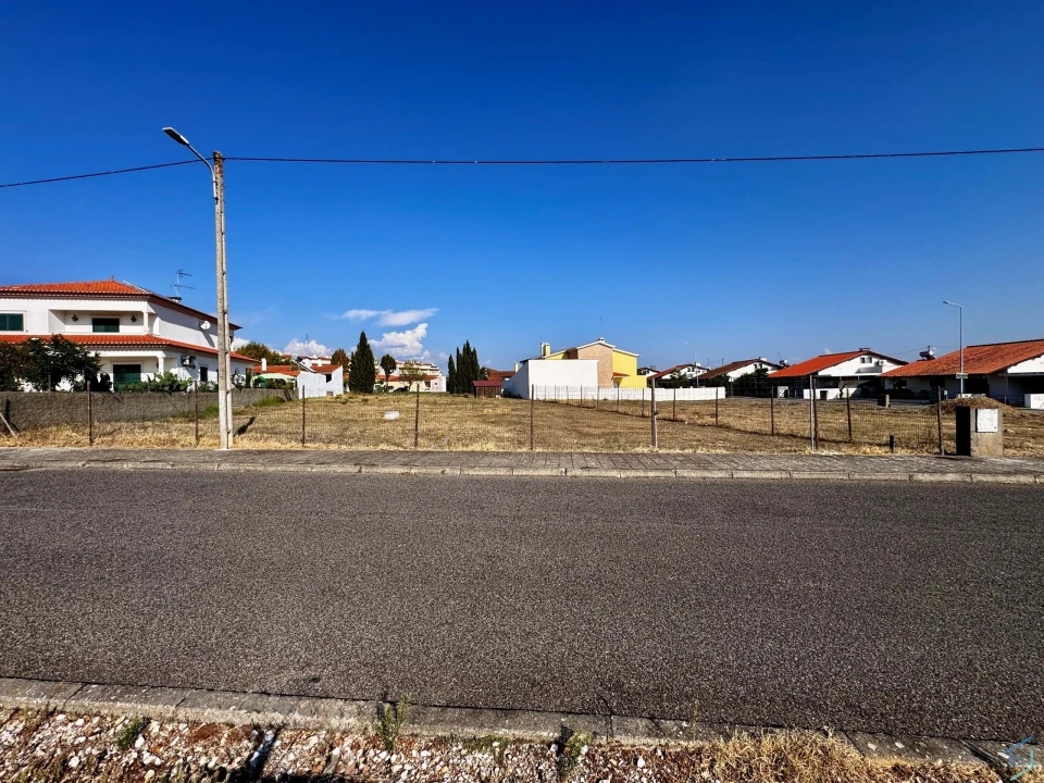Terreno para Venda em Montalvo Foto 2