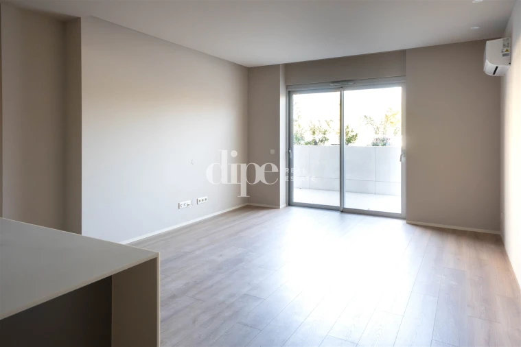 Apartamento T1 para Arrendamento em Costa Foto 7