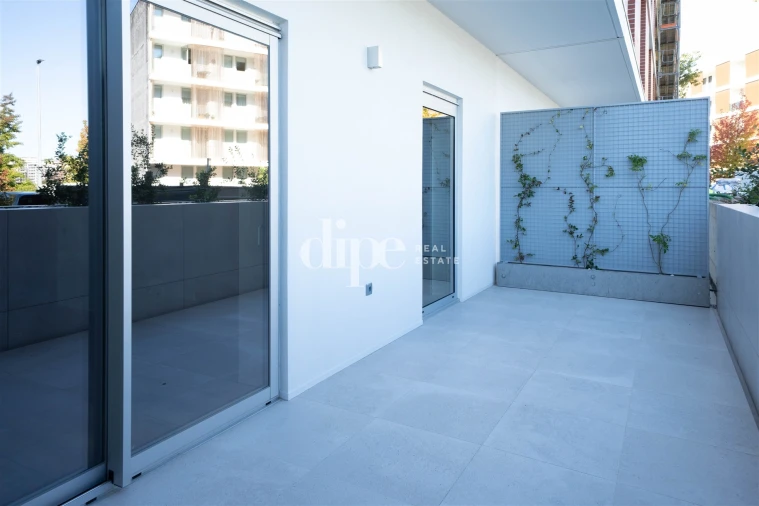 Apartamento T1 para Arrendamento em Costa Foto 9