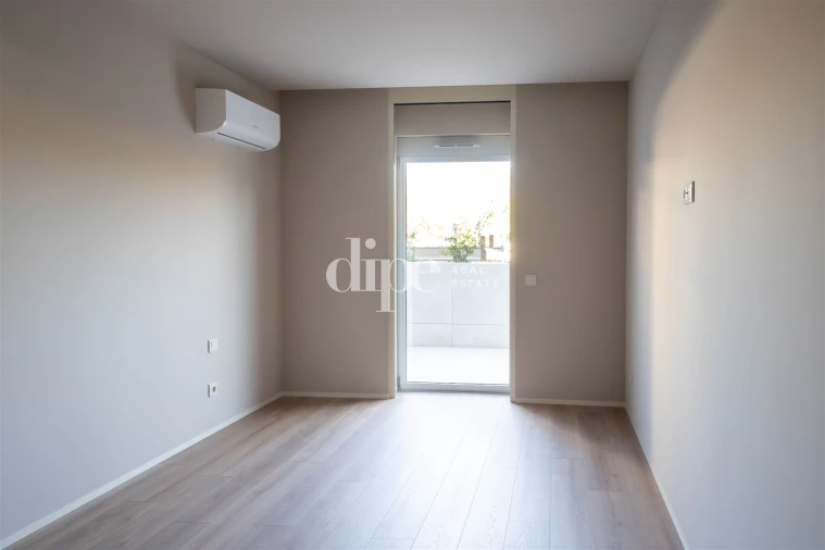 Apartamento T1 para Arrendamento em Costa Foto 10