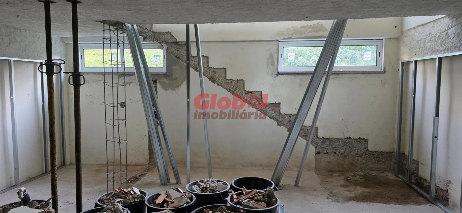 Apartamento T2 para Venda em Viseu Foto 5