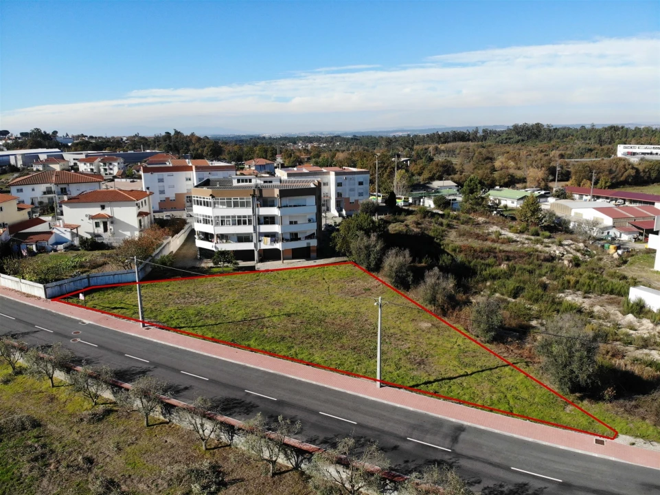 Terreno para Venda em Mangualde, Mesquitela e Cunha Alta Foto 1