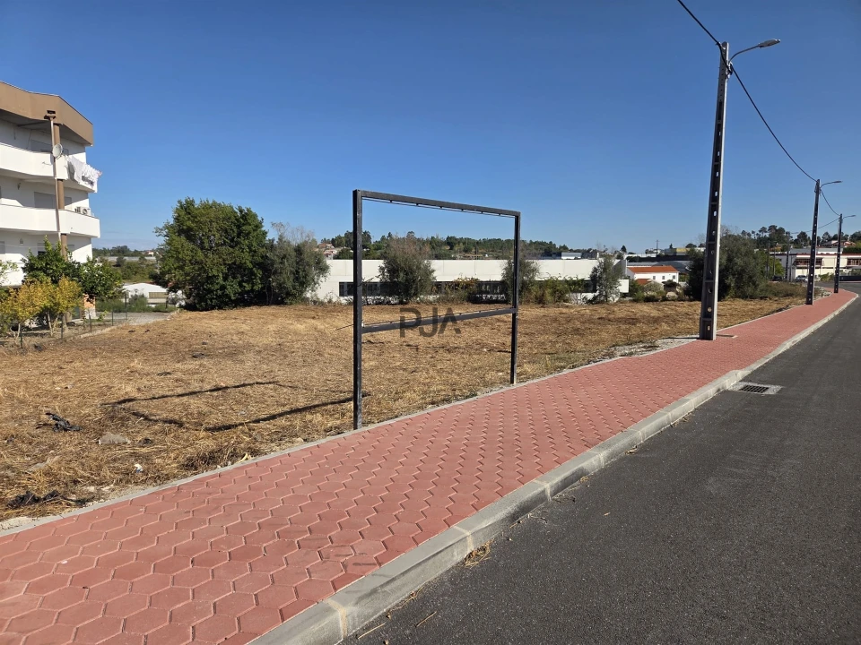 Terreno para Venda em Mangualde, Mesquitela e Cunha Alta Foto 3