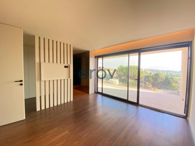 Moradia T4 para Venda em Requião Foto 40