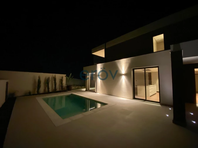 Moradia T4 para Venda em Requião Foto 53