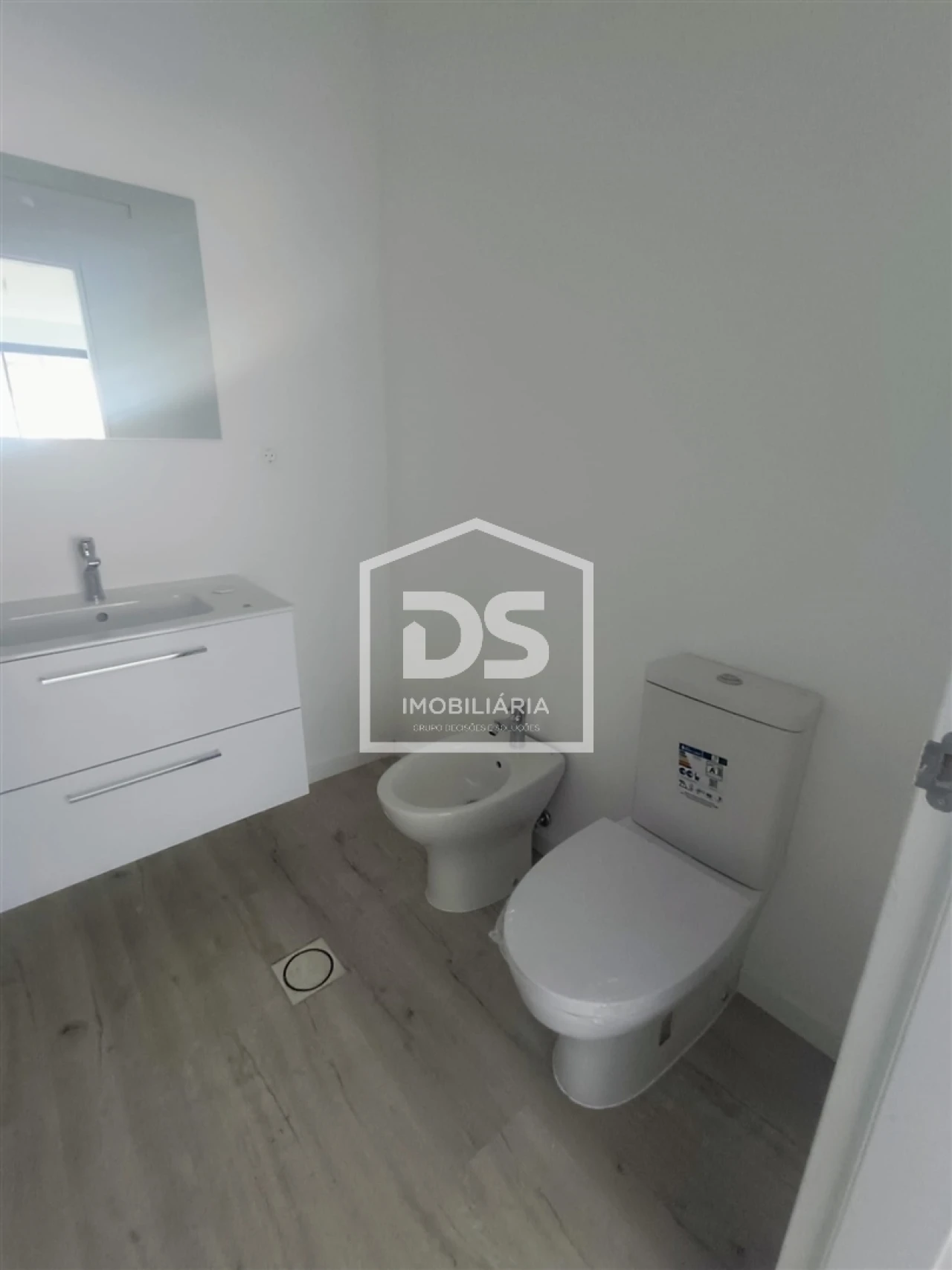 Apartamento T2 para Venda em Machico Foto 11