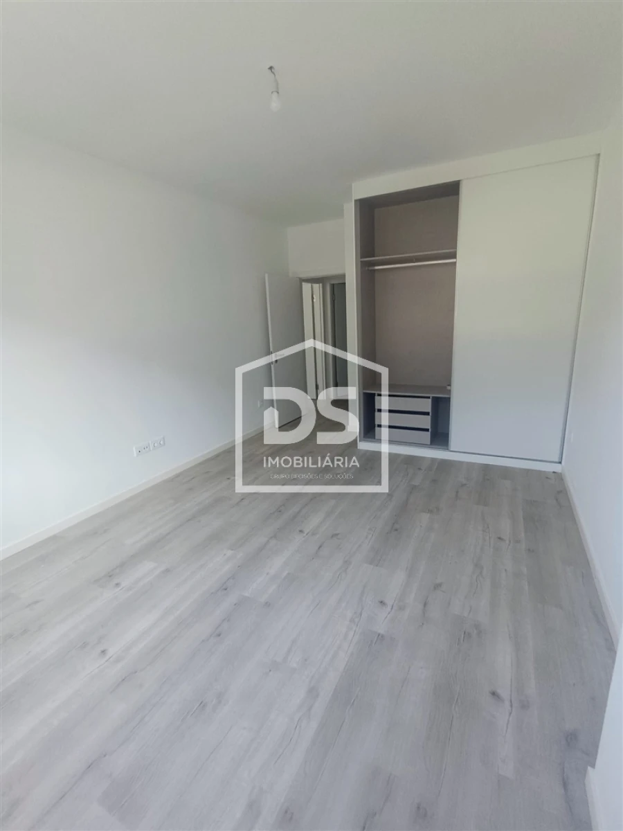 Apartamento T2 para Venda em Machico Foto 4